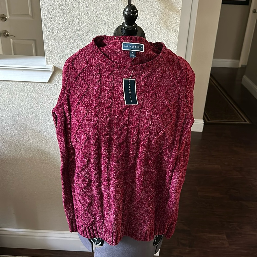 NWT       Karen Scott Chenille  Sweater.    Size S
